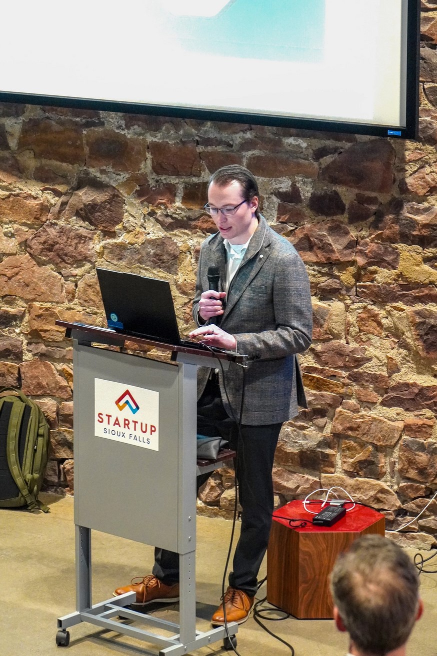 Jordan Arndt speaking at Startup Sioux Falls on cybersecurity